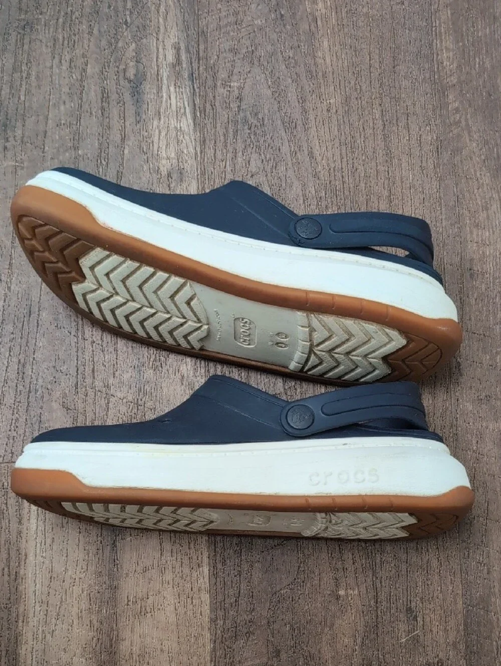 CROCS Adult Navy and White Clog Sandals Size Men's 8